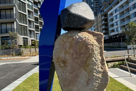 涟漪与岩石